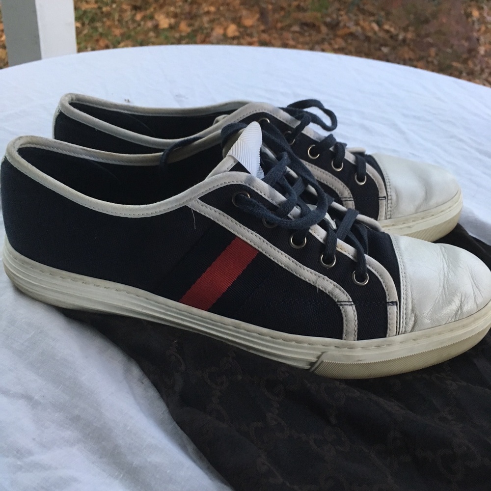 Gucci Ace Low Top Sneakers - Picture 4 of 16